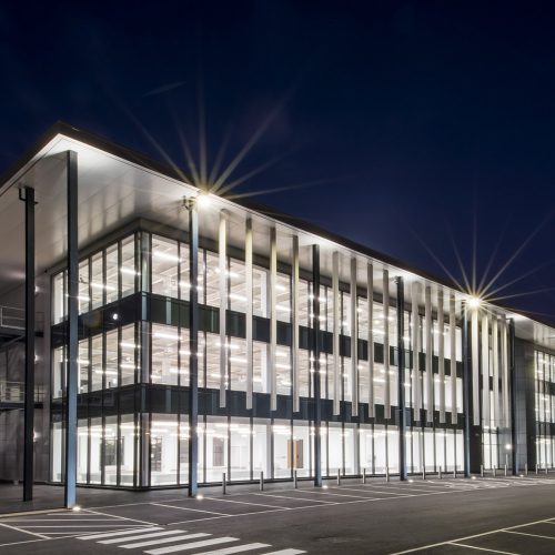 8393e762358409.5a8da8688f623